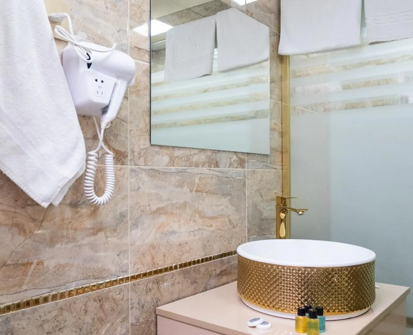 The Grand Mirror Hotels Baku