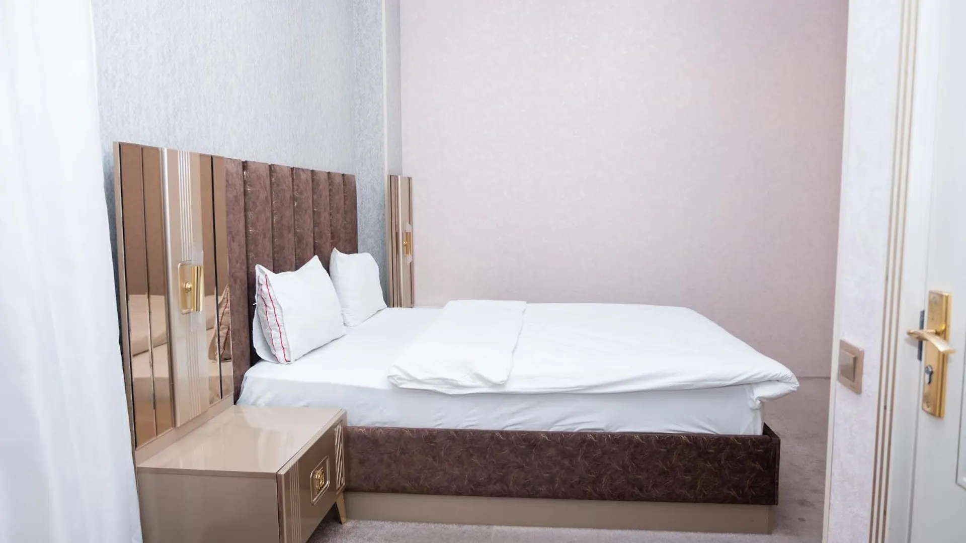 The Grand Mirror Hotels Baku